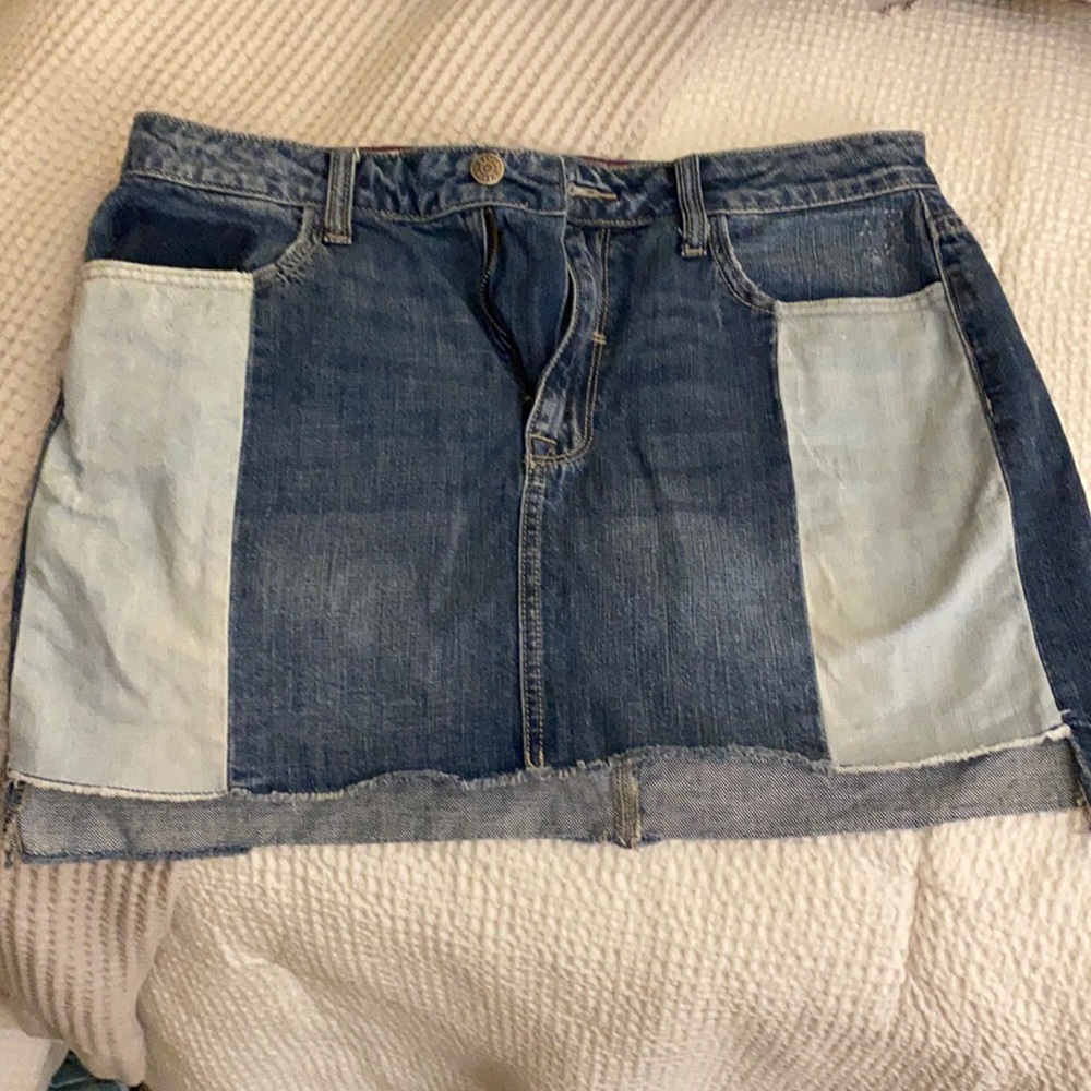 Patch denim skirt